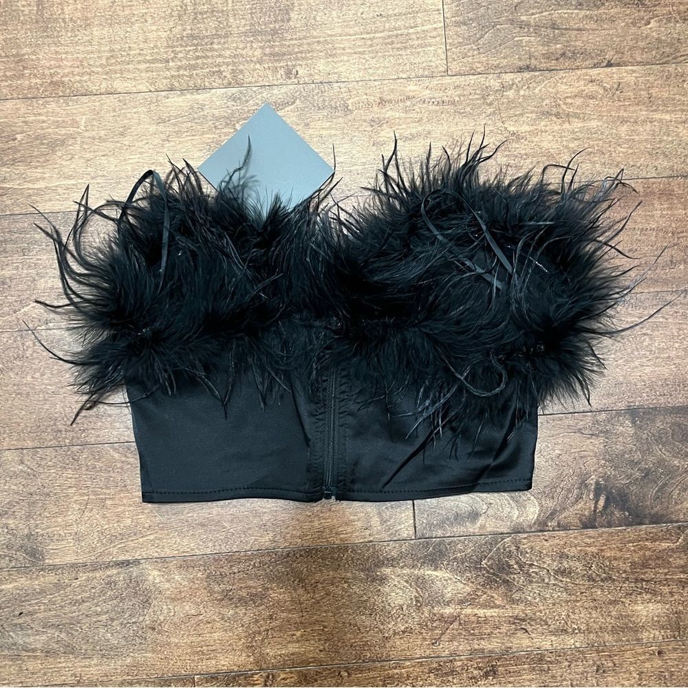 Feather Top  - Picture 2 of 2